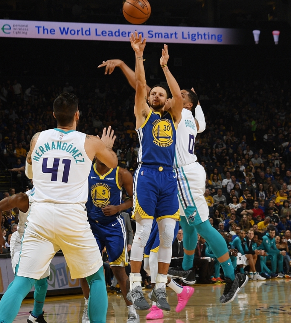 NBA常规赛赛程吃紧，深圳男篮最后时刻单刀错失，悬念犹存，赛程密集仍需轮换的简单介绍-九游体育