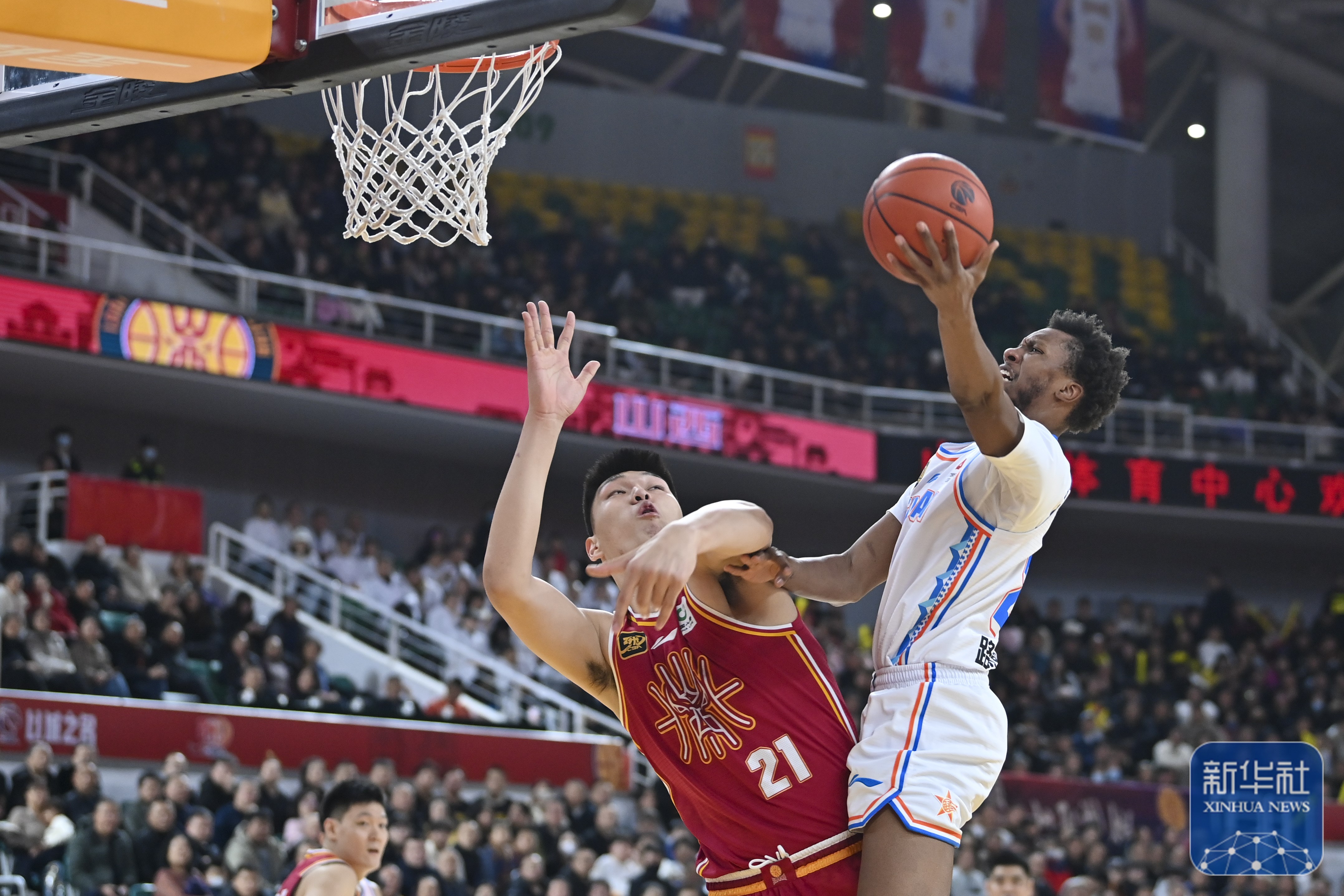 关于赛地聚焦——CBA常规赛赛前热度飙升，浙江队伤情更新，气氛紧张，球探报告显示潜力的信息-九游娱乐在线